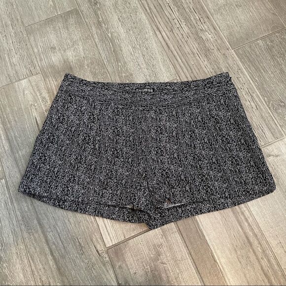 Express Pants - Express Black & White Shorts